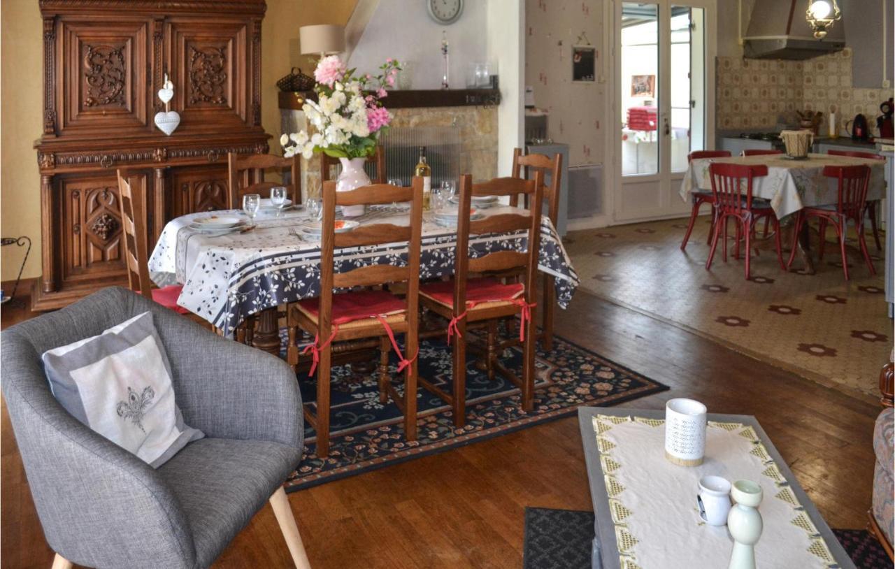 Stunning Home In Biras With Kitchenette Eksteriør billede